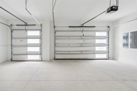 Casa en venta en Boca Raton, Florida, 5 dormitorios, 339.93 m2 № 1986746 - foto 16