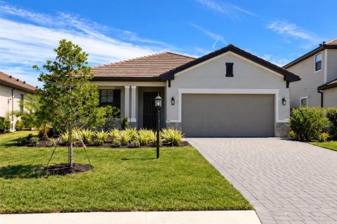 Villa ou maison à Lakewood Ranch, Floride 3 chambres, 171.59 m2 № 2398388