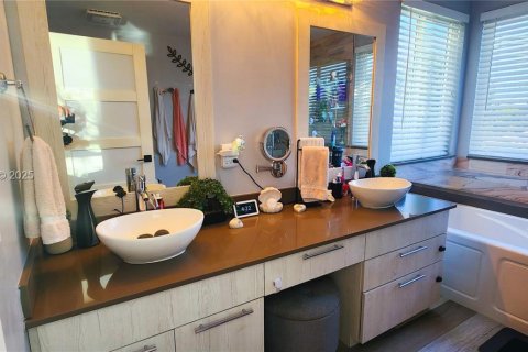 Купить виллу или дом в Пемброк-Пайнс, Флорида 4 спальни, 202.06м2, № 1990643 - фото 7