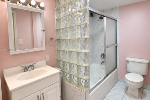 Copropriété à louer à Sunny Isles Beach, Floride: 1 chambre, 71.26 m2 № 2387108 - photo 5