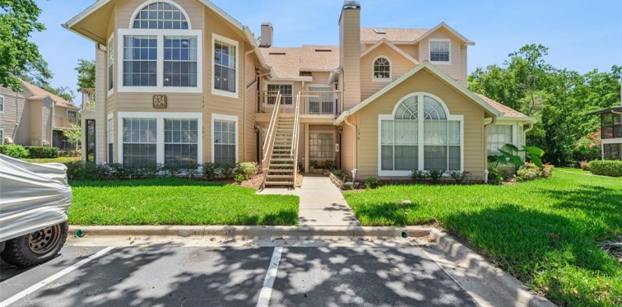 Condo in Altamonte Springs, Florida, 2 bedrooms  № 2207792