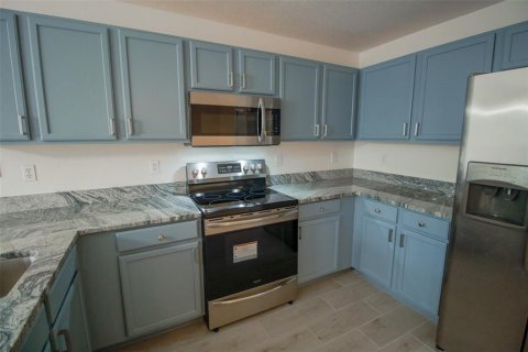 House in Ocala, Florida 4 bedrooms, 139.82 sq.m. № 683118 - photo 11