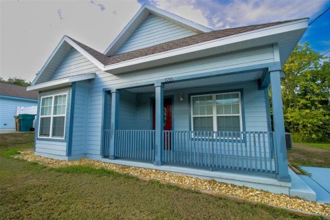 House in Ocala, Florida 4 bedrooms, 139.82 sq.m. № 683118 - photo 4