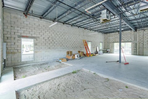 Commercial property in Altamonte Springs, Florida № 2205931 - photo 27