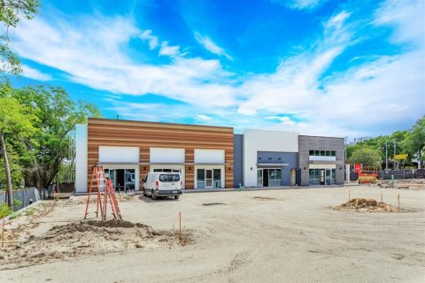 Commercial property in Altamonte Springs, Florida № 2205931 - photo 11