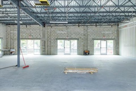 Commercial property in Altamonte Springs, Florida № 2205931 - photo 26