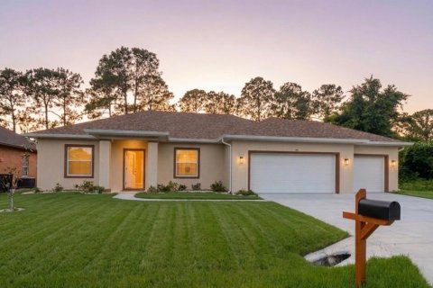 House in Palm Coast, Florida 3 bedrooms, 145.02 sq.m. № 2119708