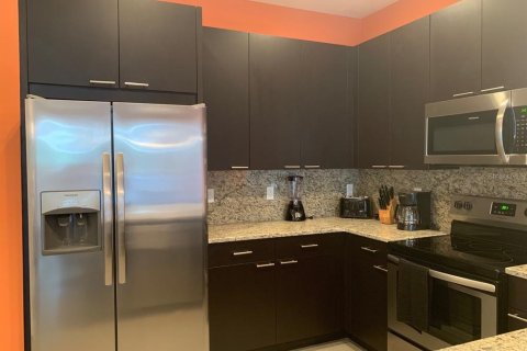 Condo in Clermont, Florida, 3 bedrooms  № 1650002 - photo 12