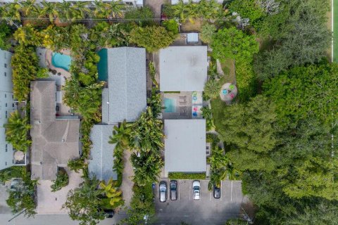 Commercial property in Fort Lauderdale, Florida 352.01 sq.m. № 2153875 - photo 7