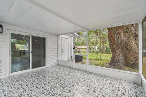 Casa en venta en Tampa, Florida, 3 dormitorios, 104.42 m2 № 1773632 - foto 24