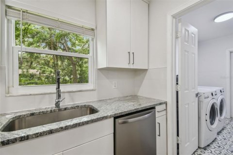 Casa en venta en Tampa, Florida, 3 dormitorios, 104.42 m2 № 1773632 - foto 10