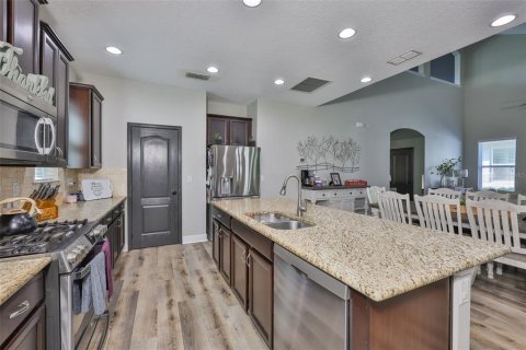 Casa en venta en Tampa, Florida, 4 dormitorios, 253.9 m2 № 1877291 - foto 18