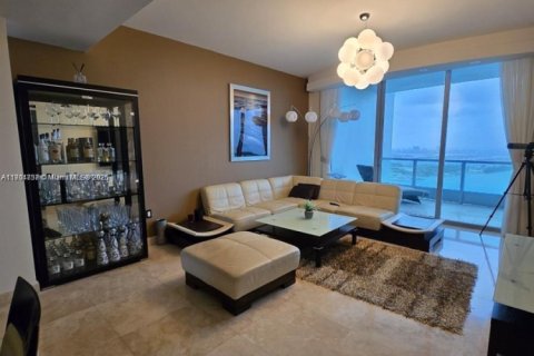 Copropriété à vendre à Miami, Floride: 3 chambres, 146.32 m2 № 2012099 - photo 8