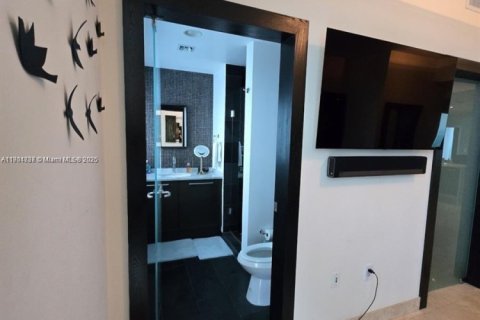 Copropriété à vendre à Miami, Floride: 3 chambres, 146.32 m2 № 2012099 - photo 10