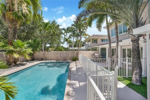 Снять в аренду кондоминиум в Форт-Лодердейл, Флорида 2 спальни, 100.33м2, № 1992309 - фото 13