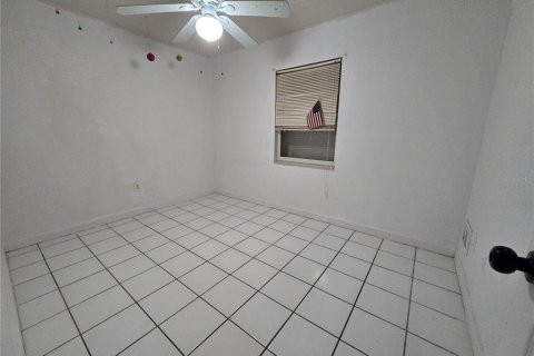 House in Port Charlotte, Florida 4 bedrooms, 144.74 sq.m. № 1785567 - photo 9
