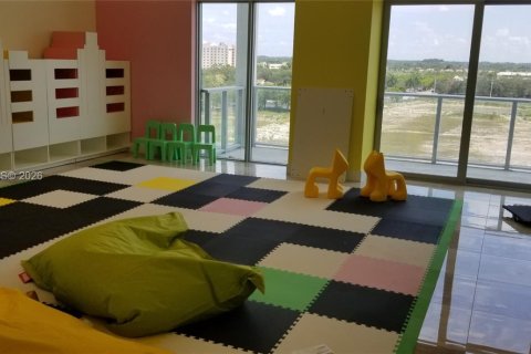 Copropriété à vendre à Sunrise, Floride: 1 chambre, 72.46 m2 № 2245996 - photo 28