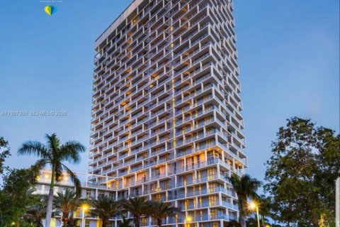 Studio à Condo à Sunrise, Floride  № 2245996
