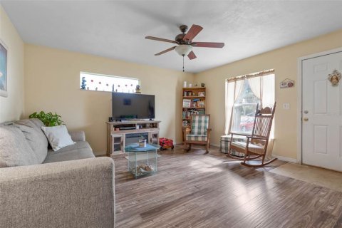 House in Ormond Beach, Florida 2 bedrooms, 107.02 sq.m. № 1520397 - photo 3