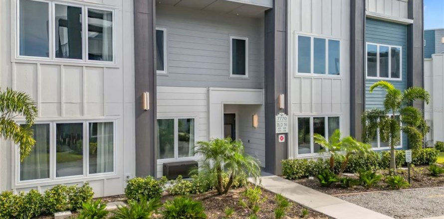 Condo in Kissimmee, Florida, 3 bedrooms  № 2350020