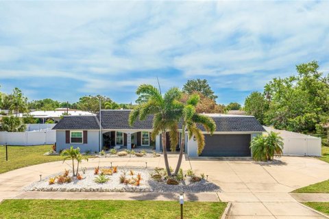 House in Sarasota, Florida 3 bedrooms, 206.52 sq.m. № 1597245 - photo 4