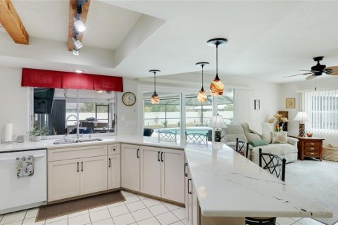 House in Sarasota, Florida 3 bedrooms, 206.52 sq.m. № 1597245 - photo 14