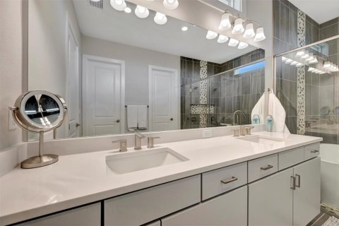 Casa en venta en San Antonio, Florida, 4 dormitorios, 228.26 m2 № 1870224 - foto 17