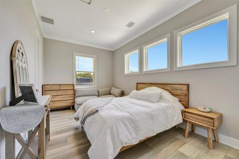 Casa en venta en San Antonio, Florida, 4 dormitorios, 228.26 m2 № 1870224 - foto 25