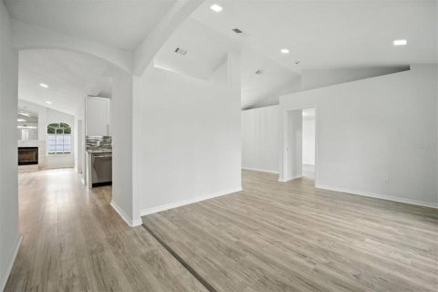 Купить виллу или дом в Палм-Кост, Флорида 8 комнат, 143.72м2, № 1912936 - фото 10