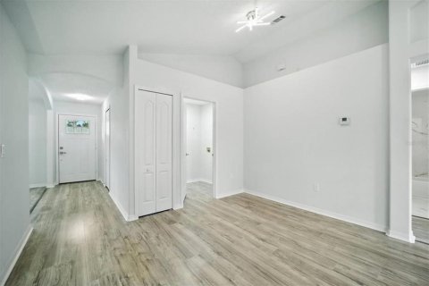 Купить виллу или дом в Палм-Кост, Флорида 8 комнат, 143.72м2, № 1912936 - фото 17