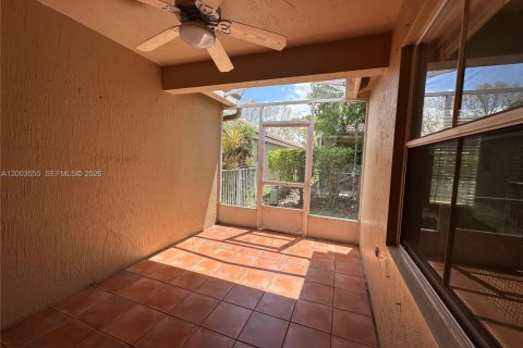 House in Weston, Florida 3 bedrooms, 140.93 sq.m. № 2069235 - photo 14