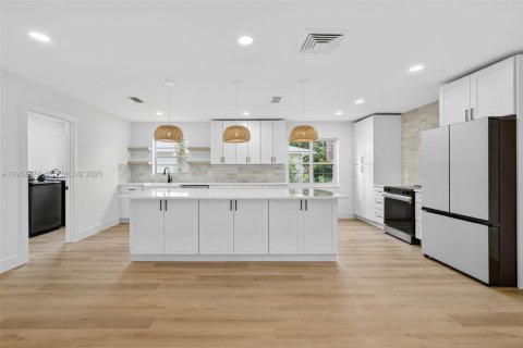 Villa ou maison à vendre à Port St. Lucie, Floride: 4 chambres, 194.07 m2 № 2011627 - photo 8