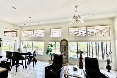 House in Eustis, Florida 3 bedrooms, 210.98 sq.m. № 1850298 - photo 13