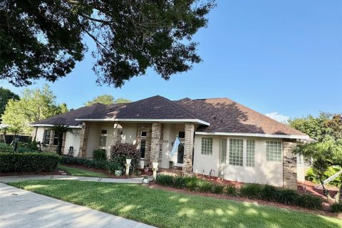House in Eustis, Florida 3 bedrooms, 210.98 sq.m. № 1850298 - photo 7
