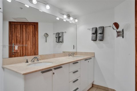 Appartement à louer à Sunny Isles Beach, Floride: 1 chambre, 92.9 m2 № 1737953 - photo 16