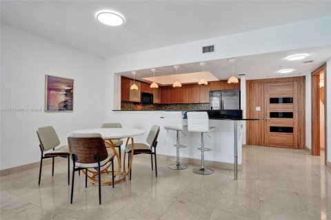 Appartement à louer à Sunny Isles Beach, Floride: 1 chambre, 92.9 m2 № 1737953 - photo 8