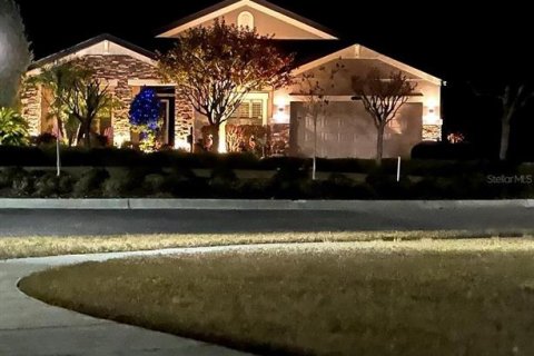 House in CONNERTON

 in Land O' Lakes, Florida 3 bedrooms, 223.71 sq.m. № 1628810 - photo 7