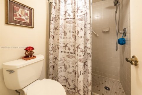 Copropriété à vendre à Tamarac, Floride: 2 chambres, 117.99 m2 № 1889032 - photo 13