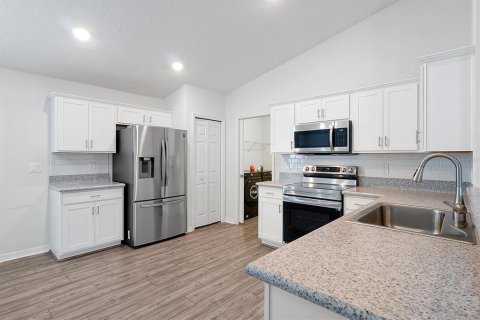 Villa ou maison à vendre à Haines City, Floride: 3 chambres, 143.26 m2 № 1784546 - photo 9