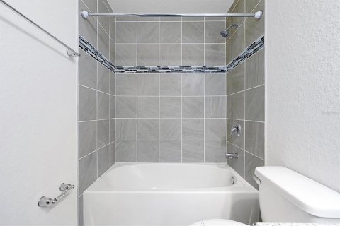 Villa ou maison à vendre à Haines City, Floride: 3 chambres, 143.26 m2 № 1784546 - photo 20