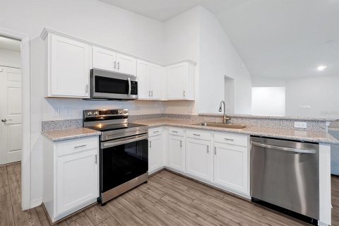 Villa ou maison à vendre à Haines City, Floride: 3 chambres, 143.26 m2 № 1784546 - photo 10