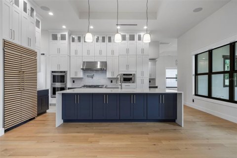 House in Tampa, Florida 5 bedrooms, 473.43 sq.m. № 2229658 - photo 15