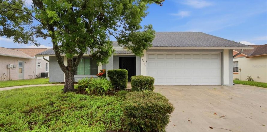 Villa ou maison à New Port Richey, Floride 3 chambres, 153.57 m2 № 2284778