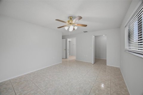 Villa ou maison à vendre à New Port Richey, Floride: 3 chambres, 153.57 m2 № 2284778 - photo 17