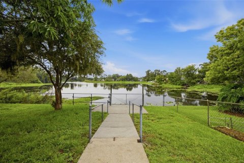 Villa ou maison à vendre à New Port Richey, Floride: 3 chambres, 153.57 m2 № 2284778 - photo 2