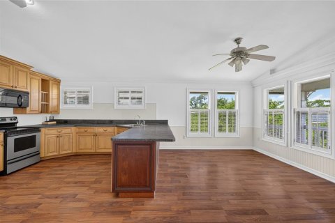Villa ou maison à vendre à Port Charlotte, Floride: 2 chambres, 119.29 m2 № 2167321 - photo 16