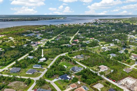 Villa ou maison à vendre à Port Charlotte, Floride: 2 chambres, 119.29 m2 № 2167321 - photo 3