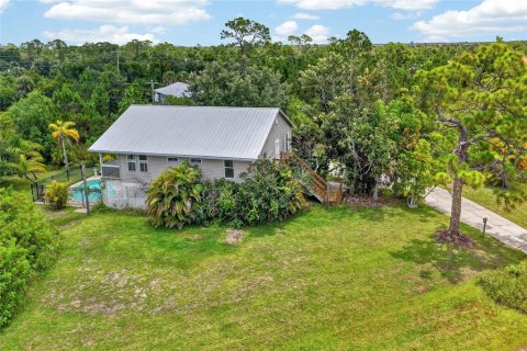 Villa ou maison à Port Charlotte, Floride 2 chambres, 119.29 m2 № 2167321