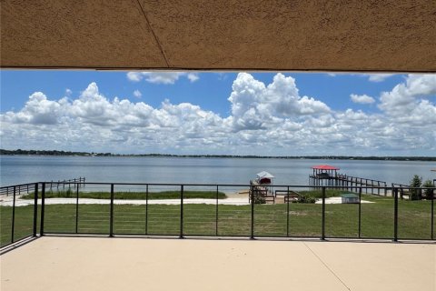 House in Frostproof, Florida 3 bedrooms, 295.89 sq.m. № 2233926 - photo 14