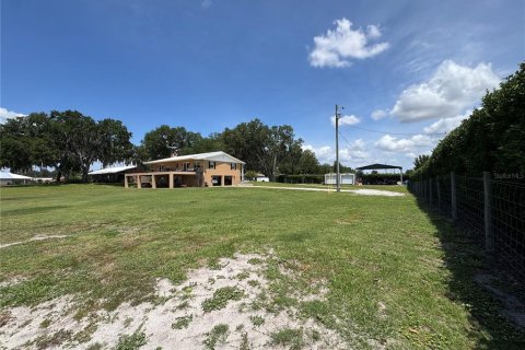 House in Frostproof, Florida 3 bedrooms, 295.89 sq.m. № 2233926 - photo 4